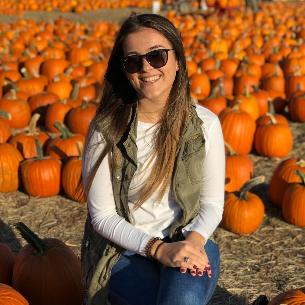 Meet your Posher, Angela